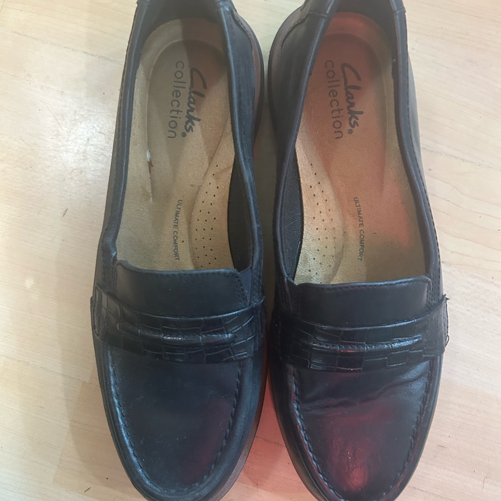Clarks Women's Classic Black Leather Loafers